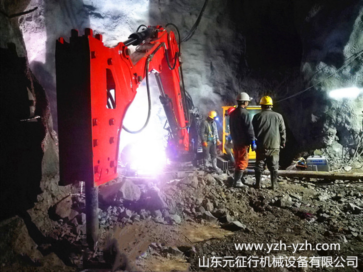 固定式液压破碎机