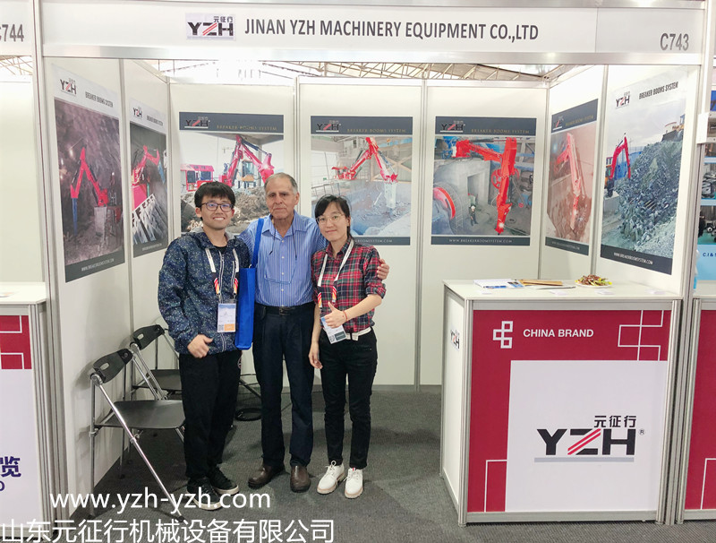 固定式电动液压破碎机