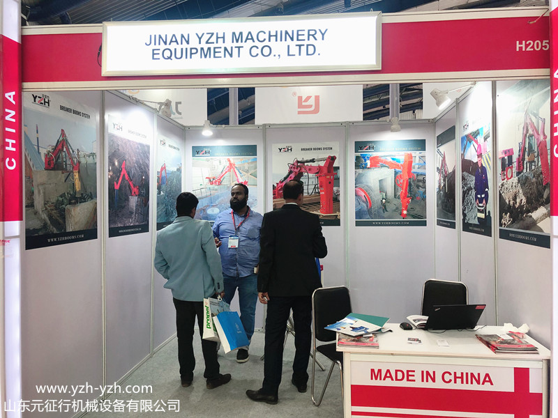 多功能碎石机械手