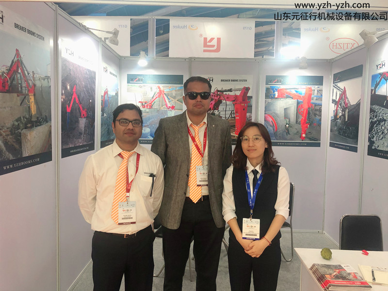 液压碎石机械手