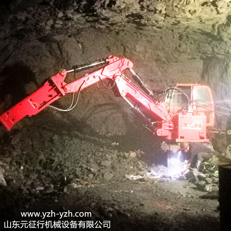 大型矿山破碎生产线粗碎用固定式液压碎石机