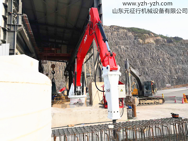 多功能料口液压破碎机械臂