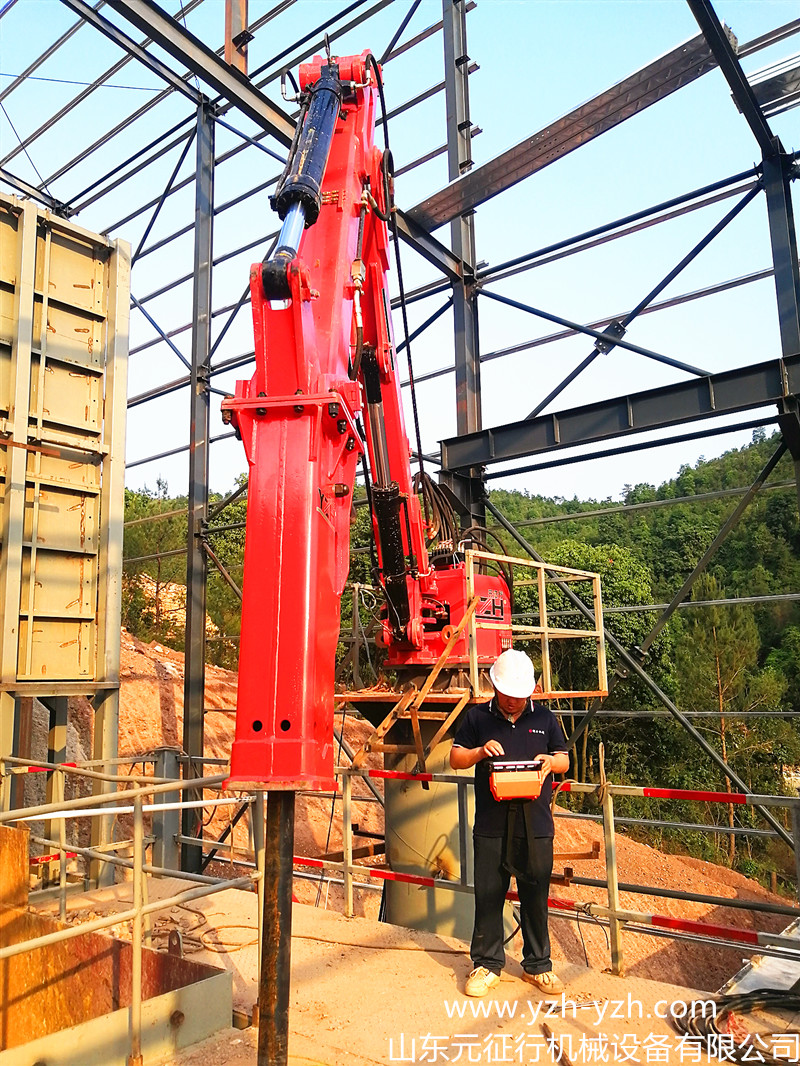 固定式料口破碎机