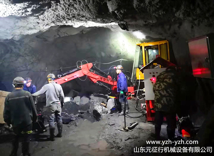 多功能工程机械手在地下矿山溜井机格筛处顺利投入使用