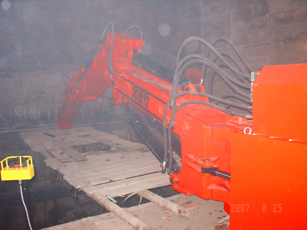 固定式液压破碎站