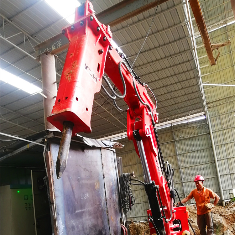 固定式料口液压破碎锤