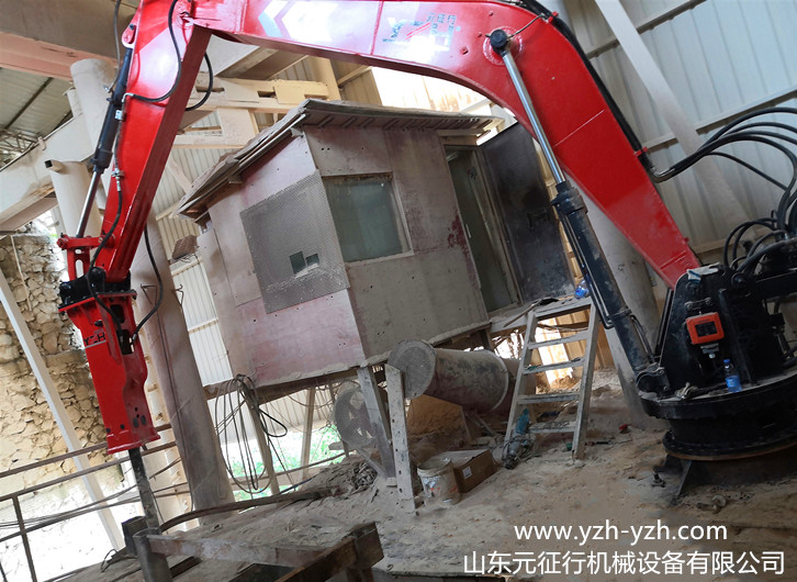 固定式液压碎石机械臂