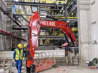 山东元征行固定式遥控砂石破碎机械锤